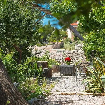 By The Sea Bilo, Primosten - 4176