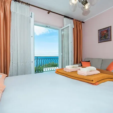 By The Sea Bilo, Primosten - 4176