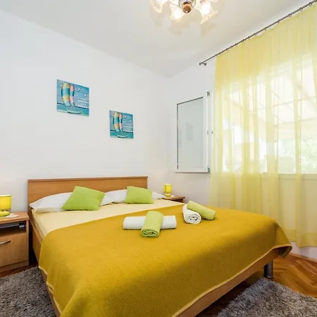 By The Sea Bilo, Primosten - 4176 * Podgreben