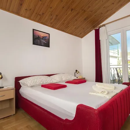 By The Sea Bilo, Primosten - 4176 * Podgreben