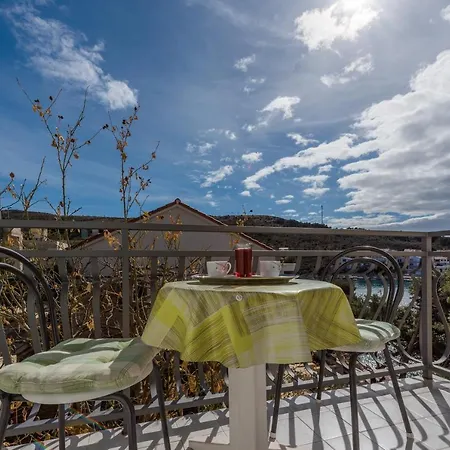 By The Sea Bilo, Primosten - 4176 Apartment Podgreben