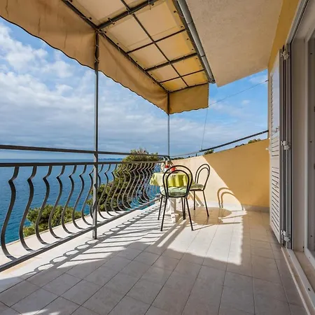 Apartment By The Sea Bilo, Primosten - 4176