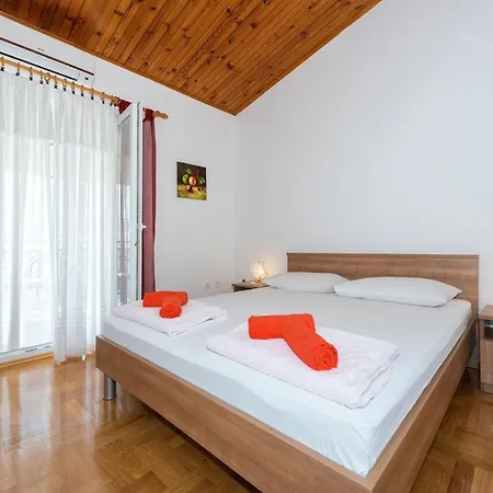 By The Sea Bilo, Primosten - 4176 *