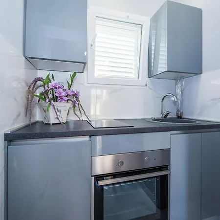 By The Sea Bilo, Primosten - 4176 Apartment