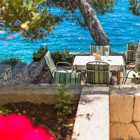 Apartment By The Sea Bilo, Primosten - 4176 *