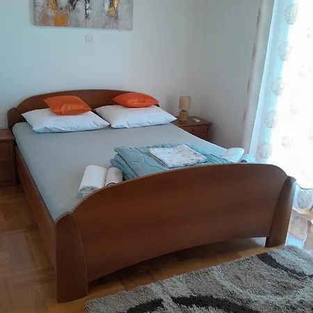 By The Sea Bilo, Primosten - 4176 *