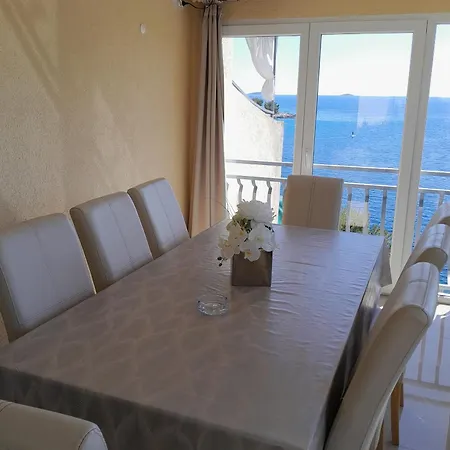 By The Sea Bilo, Primosten - 4176