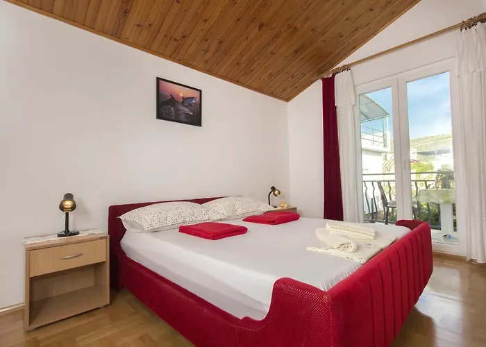 By The Sea Bilo, Primosten - 4176 * Podgreben