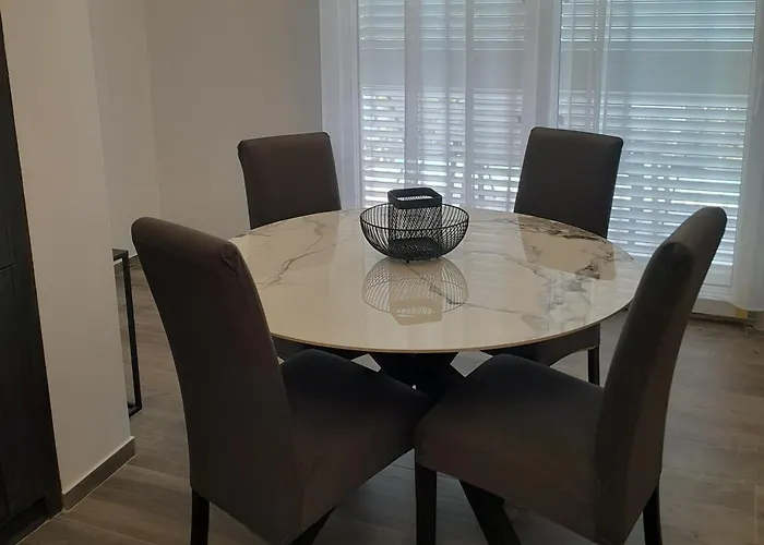 By The Sea Bilo, Primosten - 4176 * Podgreben