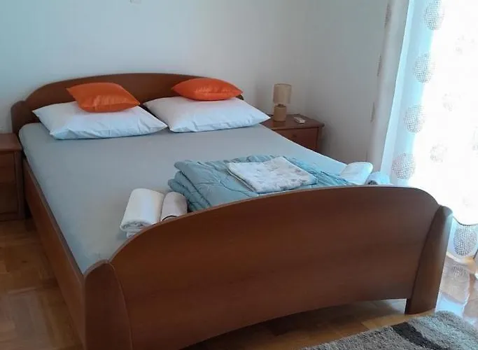 By The Sea Bilo, Primosten - 4176 *